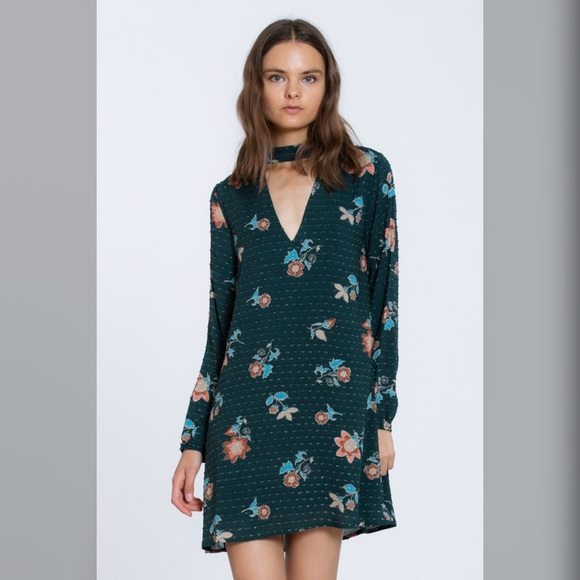 LAST 1! Floral/Polka Dot Beautiful Green Choker Dress! - Picture 4 of 7